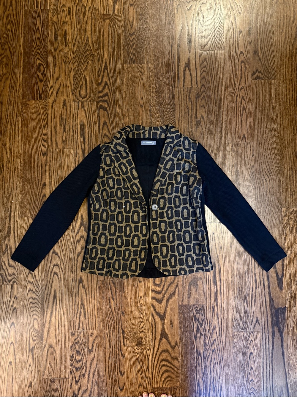 Patterned Tan & Black Single-Button Blazer